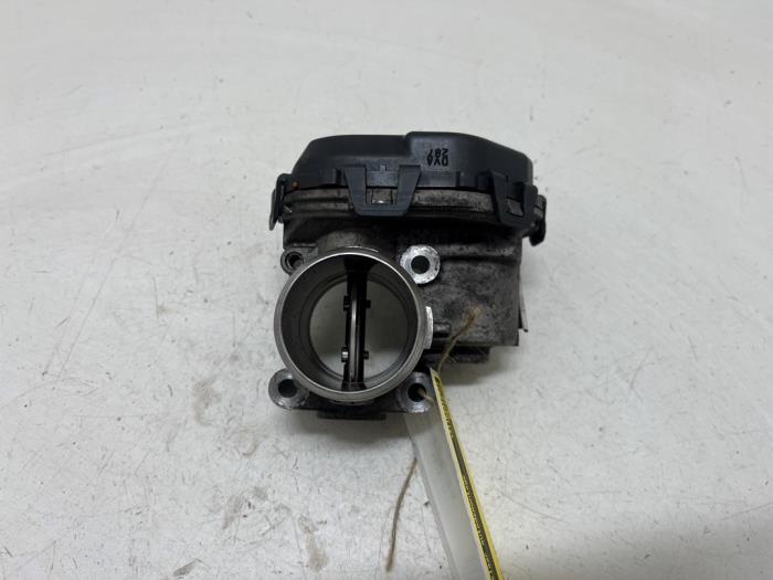 Gebruikte Gasklephuis Peugeot Partner (GC/GF/GG/GJ/GK) 1.6 BlueHDI 75 Prijs € 25,00 Margeregeling aangeboden door F. van den Mosselaar autodemontage
