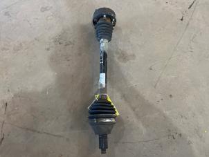 Gebruikte Homokineetas links-voor Volkswagen Polo V (6R) 1.4 16V Prijs € 50,00 Margeregeling aangeboden door F. van den Mosselaar autodemontage