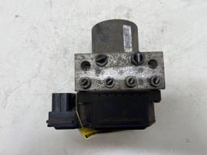 Gebruikte ABS Pomp Ford Mondeo IV Wagon 2.0 TDCi 130 16V Prijs € 30,00 Margeregeling aangeboden door F. van den Mosselaar autodemontage