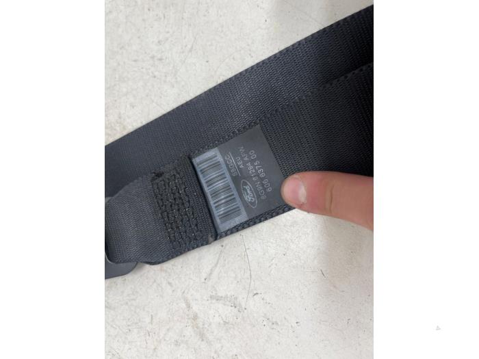 Veiligheidsgordel rechts-voor van een Ford Mondeo IV Wagon 2.0 TDCi 130 16V 2008