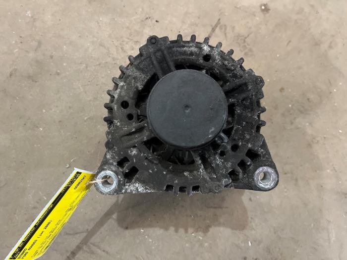 Dynamo van een Ford Mondeo IV Wagon 2.0 TDCi 130 16V 2008
