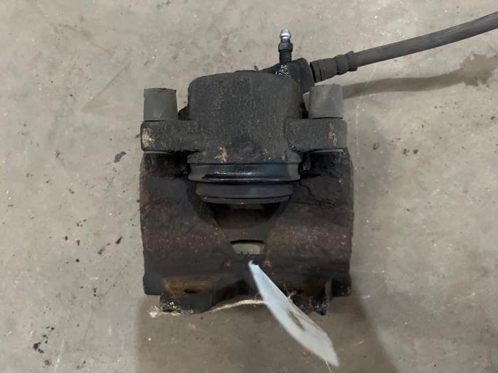 Remklauw (Tang) rechts-voor van een Ford Mondeo IV Wagon 2.0 TDCi 130 16V 2008