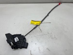 Gebruikte Portierslot Mechaniek 4Deurs rechts-voor Ford Mondeo IV 2.0 TDCi 140 16V Prijs € 17,50 Margeregeling aangeboden door F. van den Mosselaar autodemontage