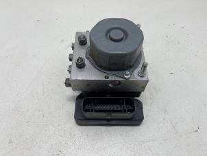 Gebruikte ABS Pomp Dacia Logan MCV II/Sandero Wagon (7S) 0.9 TCE 12V Prijs € 50,00 Margeregeling aangeboden door F. van den Mosselaar autodemontage