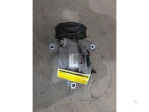 Gebruikte Aircopomp Dacia Logan MCV II/Sandero Wagon (7S) 0.9 TCE 12V Prijs € 135,00 Margeregeling aangeboden door F. van den Mosselaar autodemontage