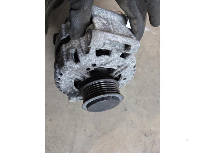 Dynamo van een Audi A6 (C6) 2.8 V6 24V FSI 2008