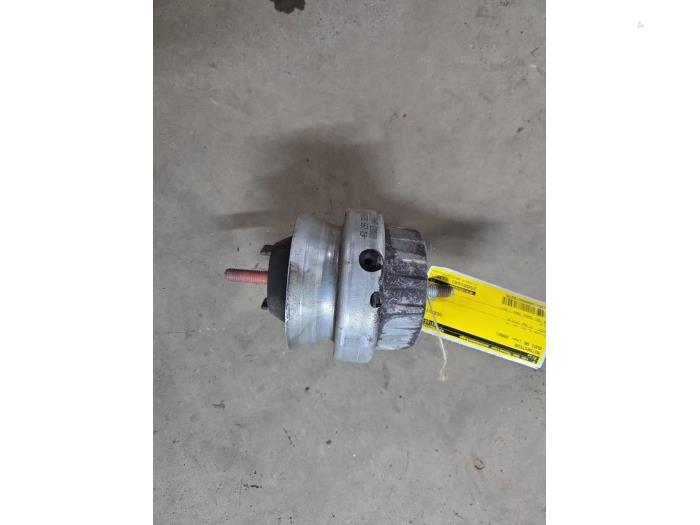 Gebruikte Motorsteun Audi A6 (C6) 2.8 V6 24V FSI Prijs € 15,00 Margeregeling aangeboden door F. van den Mosselaar autodemontage