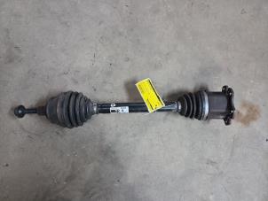 Gebruikte Aandrijfas rechts-voor Audi A6 (C6) 2.8 V6 24V FSI Prijs € 35,00 Margeregeling aangeboden door F. van den Mosselaar autodemontage