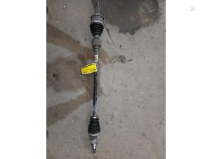 Gebruikte Aandrijfas rechts-voor Opel Agila (B) 1.0 12V Prijs € 45,00 Margeregeling aangeboden door F. van den Mosselaar autodemontage