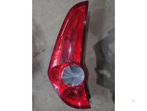 Gebruikte Achterlicht links Opel Agila (B) 1.0 12V Prijs € 35,00 Margeregeling aangeboden door F. van den Mosselaar autodemontage