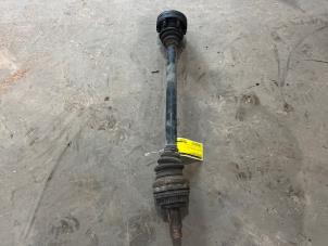 Gebruikte Steekas rechts-achter BMW 3 serie Touring (E46/3) 320d 16V Prijs € 25,00 Margeregeling aangeboden door F. van den Mosselaar autodemontage