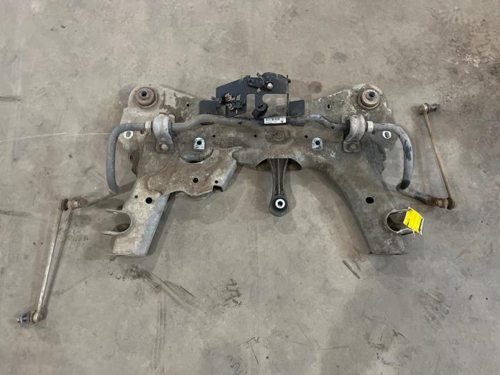 Gebruikte Subframe Renault Kangoo Express (FW) ZE Prijs € 50,00 Margeregeling aangeboden door F. van den Mosselaar autodemontage