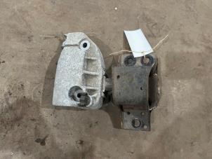 Gebruikte Motorrubber Renault Kangoo Express (FW) ZE Prijs € 20,00 Margeregeling aangeboden door F. van den Mosselaar autodemontage