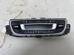 Gebruikte Kachel Bedieningspaneel Renault Megane III Coupe (DZ) 1.6 16V Prijs € 20,00 Margeregeling aangeboden door F. van den Mosselaar autodemontage