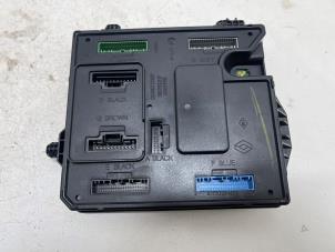 Gebruikte Computer Body Control Renault Megane III Coupe (DZ) 1.6 16V Prijs € 30,00 Margeregeling aangeboden door F. van den Mosselaar autodemontage