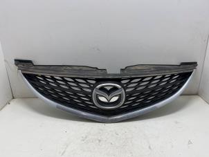 Gebruikte Grille Mazda 6 SportBreak (GH19/GHA9) 2.2 CDVi 16V 163 Prijs € 35,00 Margeregeling aangeboden door F. van den Mosselaar autodemontage