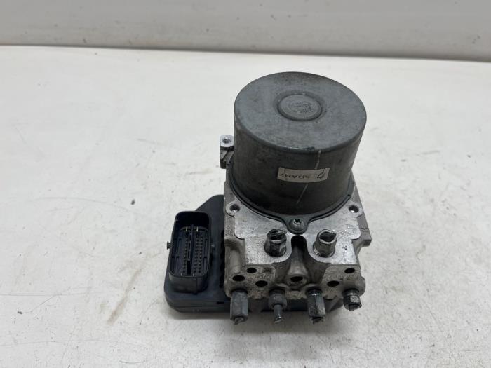 Gebruikte ABS Pomp Mazda 6 SportBreak (GH19/GHA9) 2.2 CDVi 16V 163 Prijs € 25,00 Margeregeling aangeboden door F. van den Mosselaar autodemontage