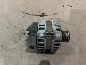 Gebruikte Dynamo Renault Clio IV Estate/Grandtour (7R) 1.5 Energy dCi 90 FAP Prijs € 50,00 Margeregeling aangeboden door F. van den Mosselaar autodemontage