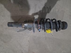 Gebruikte Voorpoot rechts Skoda Roomster (5J) 1.2 12V HTTP Prijs € 35,00 Margeregeling aangeboden door F. van den Mosselaar autodemontage