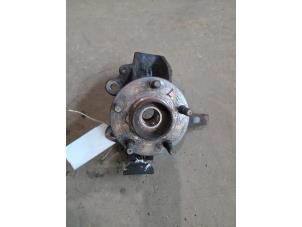 Gebruikte Asschenkel links-voor Ford C-Max (DM2) 1.8 16V Prijs € 35,00 Margeregeling aangeboden door F. van den Mosselaar autodemontage