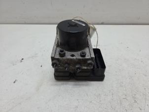 Gebruikte ABS Pomp Ford Fiesta 6 (JA8) 1.4 16V Prijs € 20,00 Margeregeling aangeboden door F. van den Mosselaar autodemontage