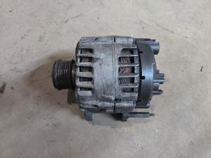 Gebruikte Dynamo Volkswagen Polo V (6R) 1.2 TDI 12V BlueMotion Prijs € 50,00 Margeregeling aangeboden door F. van den Mosselaar autodemontage