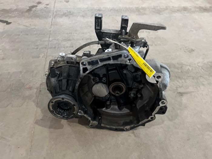 Gebruikte Versnellingsbak Volkswagen Polo V (6R) 1.2 TDI 12V BlueMotion Prijs € 150,00 Margeregeling aangeboden door F. van den Mosselaar autodemontage