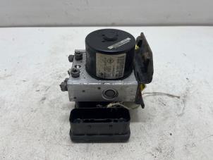 Gebruikte ABS Pomp Renault Twingo II (CN) 1.2 Prijs € 15,00 Margeregeling aangeboden door F. van den Mosselaar autodemontage