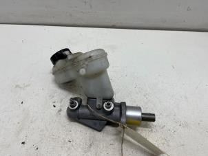 Gebruikte Hoofdremcilinder Renault Twingo II (CN) 1.2 Prijs € 15,00 Margeregeling aangeboden door F. van den Mosselaar autodemontage