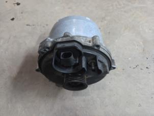 Gebruikte Dynamo BMW 7 serie (E65/E66/E67) 745i,Li 4.4 V8 32V Prijs € 150,00 Margeregeling aangeboden door F. van den Mosselaar autodemontage