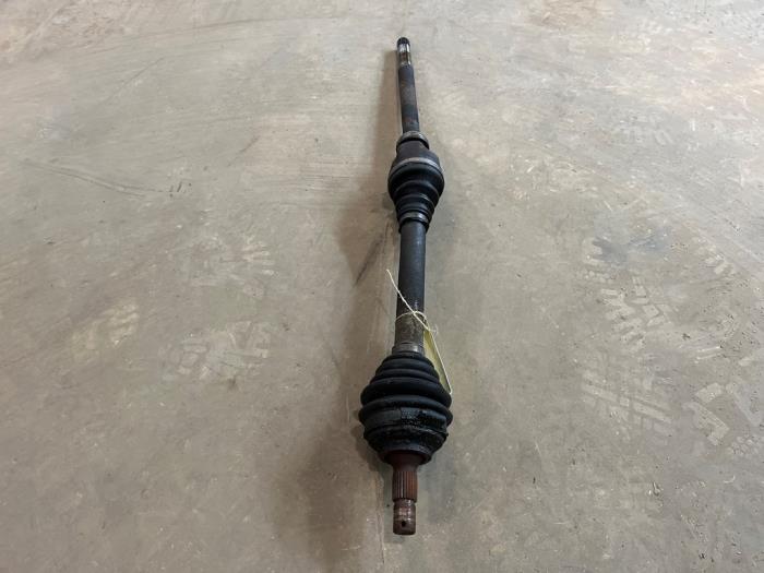 Gebruikte Steekas rechts-voor Citroen C4 Grand Picasso (UA) 1.8 16V Prijs € 35,00 Margeregeling aangeboden door F. van den Mosselaar autodemontage