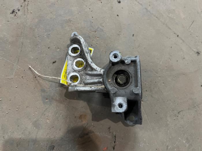 Gebruikte Motorrubber Honda Civic (FK/FN) 1.4 i-Dsi Prijs € 15,00 Margeregeling aangeboden door F. van den Mosselaar autodemontage