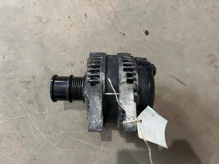 Gebruikte Dynamo Ford Focus 3 Wagon 1.0 Ti-VCT EcoBoost 12V 125 Prijs € 50,00 Margeregeling aangeboden door F. van den Mosselaar autodemontage