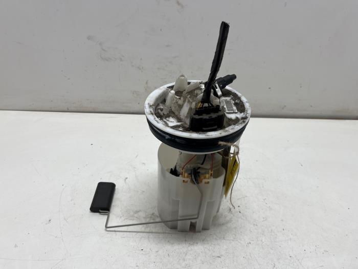 Gebruikte Tank element Pomp Ford Focus 3 Wagon 1.0 Ti-VCT EcoBoost 12V 125 Prijs € 35,00 Margeregeling aangeboden door F. van den Mosselaar autodemontage