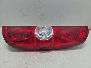 Gebruikte Achterlicht rechts Fiat Doblo Cargo (263) 1.3 MJ 16V DPF Euro 5 Prijs € 35,00 Margeregeling aangeboden door F. van den Mosselaar autodemontage