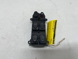 Gebruikte Elektrisch Raam Schakelaar Honda Civic (FA/FD) 1.3 Hybrid Prijs € 15,00 Margeregeling aangeboden door F. van den Mosselaar autodemontage