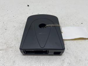 Gebruikte Telefoon Module Ford Focus 3 1.0 Ti-VCT EcoBoost 12V 100 Prijs € 75,00 Margeregeling aangeboden door F. van den Mosselaar autodemontage