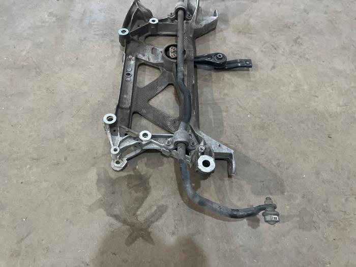 Subframe van een Audi A3 Sportback (8VA/8VF) 1.4 16V g-tron 2014
