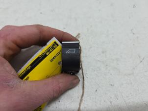 Gebruikte Elektrisch Raam Schakelaar Ford B-Max (JK8) 1.5 TDCi Prijs € 10,00 Margeregeling aangeboden door F. van den Mosselaar autodemontage