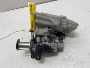 Gebruikte Hoofdremcilinder Audi A3 Sportback (8VA/8VF) 1.4 16V g-tron Prijs € 15,00 Margeregeling aangeboden door F. van den Mosselaar autodemontage