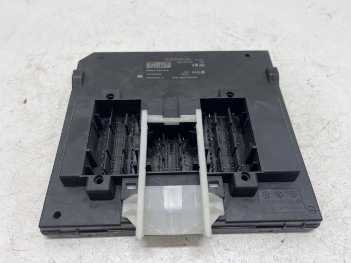 Gebruikte Computer Body Control Audi A3 Sportback (8VA/8VF) 1.4 16V g-tron Prijs € 65,00 Margeregeling aangeboden door F. van den Mosselaar autodemontage