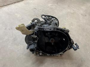 Gebruikte Versnellingsbak Citroen C3 Picasso (SH) 1.2 12V PureTech 110 Prijs € 200,00 Margeregeling aangeboden door F. van den Mosselaar autodemontage