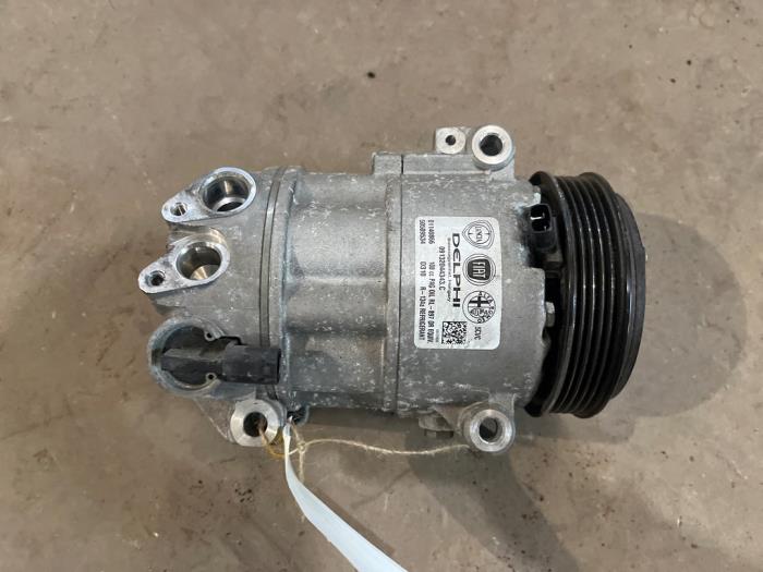 Gebruikte Aircopomp Alfa Romeo Giulietta (940) 1.4 TB 16V Bifuel Prijs € 100,00 Margeregeling aangeboden door F. van den Mosselaar autodemontage