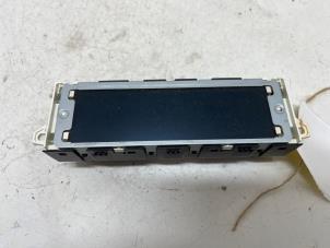 Gebruikte Display Interieur Citroen C3 Picasso (SH) 1.2 12V PureTech 110 Prijs € 25,00 Margeregeling aangeboden door F. van den Mosselaar autodemontage