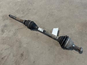 Gebruikte Homokineetas rechts-voor Citroen C3 Picasso (SH) 1.2 12V PureTech 110 Prijs € 45,00 Margeregeling aangeboden door F. van den Mosselaar autodemontage