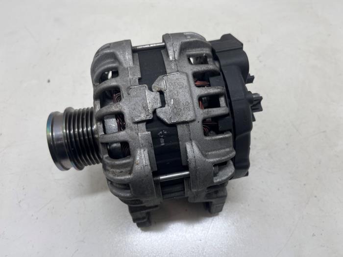 Gebruikte Dynamo Seat Arona (KJX) 1.0 TGI 12V Prijs € 50,00 Margeregeling aangeboden door F. van den Mosselaar autodemontage