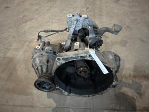Gebruikte Versnellingsbak Audi A3 (8P1) 2.0 16V FSI Prijs € 150,00 Margeregeling aangeboden door F. van den Mosselaar autodemontage
