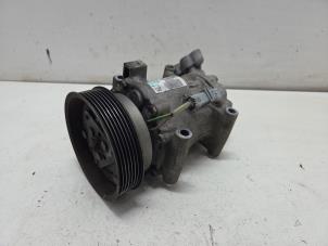 Gebruikte Pomp Airco Renault Twingo II (CN) 1.2 Prijs € 75,00 Margeregeling aangeboden door F. van den Mosselaar autodemontage