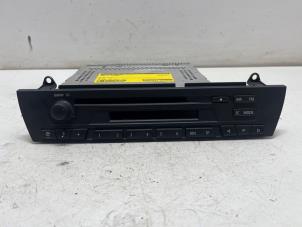 Gebruikte Radio CD Speler BMW X3 (E83) 3.0d 24V Prijs € 100,00 Margeregeling aangeboden door F. van den Mosselaar autodemontage