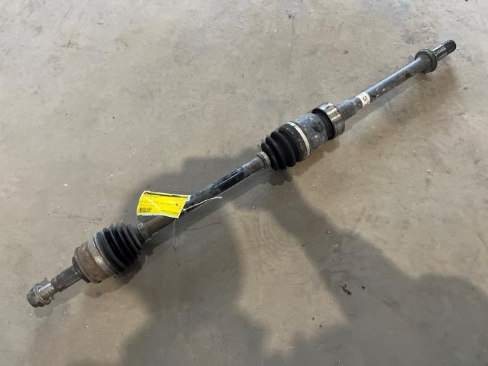 Gebruikte Steekas rechts-voor Mazda 2 (DJ/DL) 1.5 SkyActiv-G 90 Prijs € 45,00 Margeregeling aangeboden door F. van den Mosselaar autodemontage
